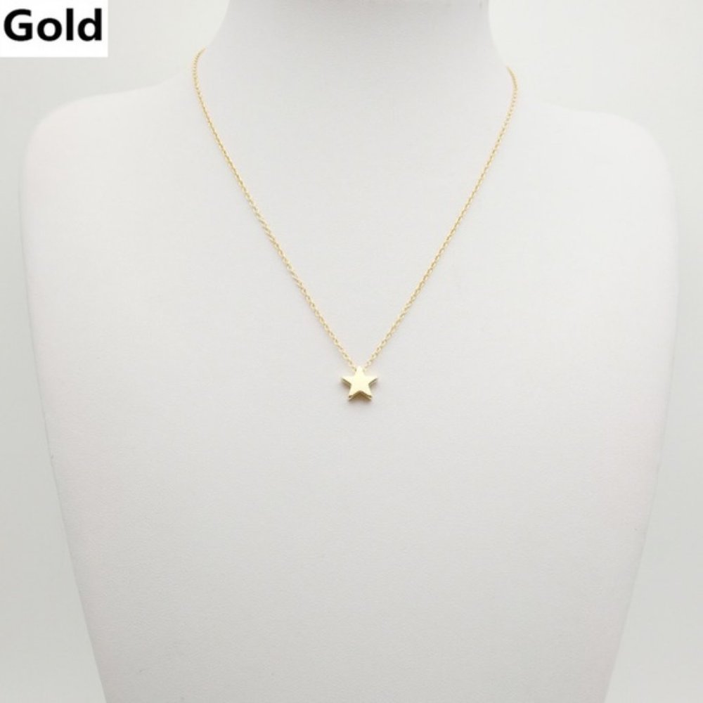 Star Necklace (Gold) - Picture 2 of 6